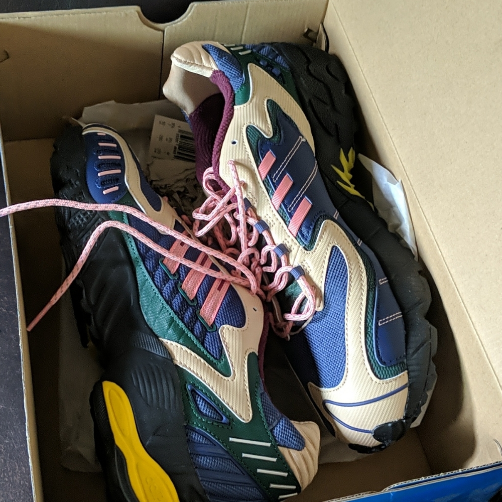 Adidas torsion